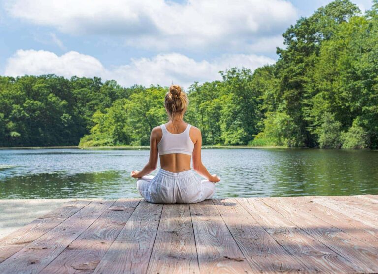 15 Minuten Meditieren hat ähnliche Effekte wie ein Tag Urlaub