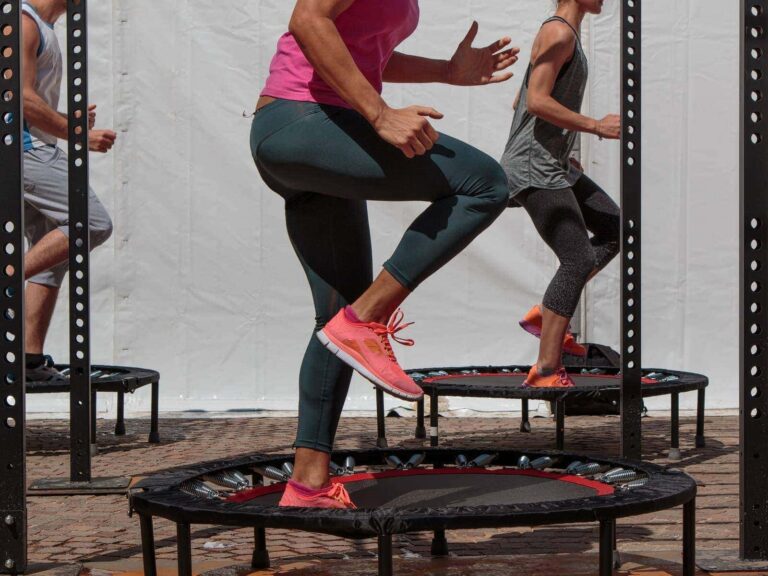 Jumping Fitness: Dieses Workout trainiert Ã¼ber 400 Muskeln